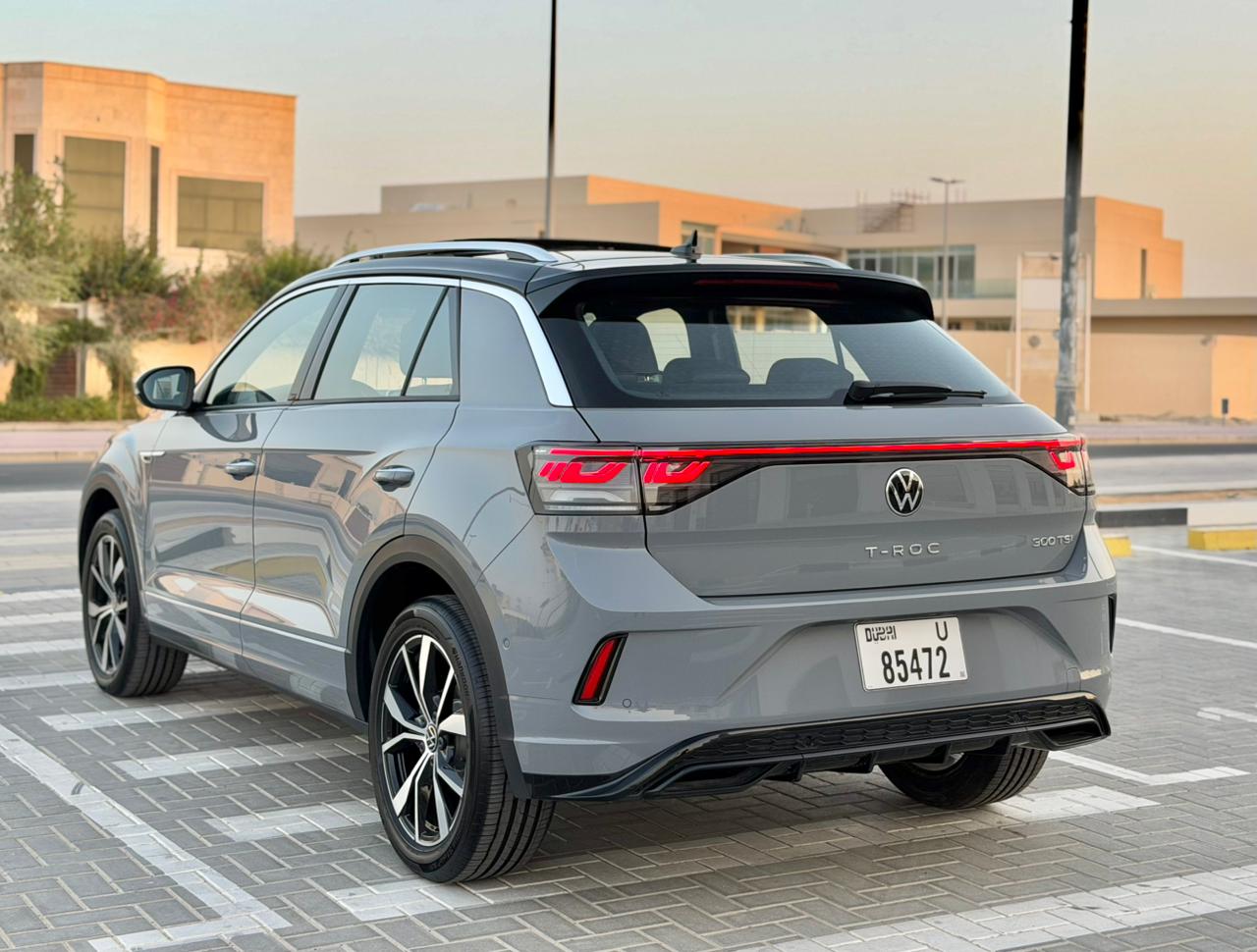  RENT   VOLKSWAGEN T-ROC       IN DUBAI